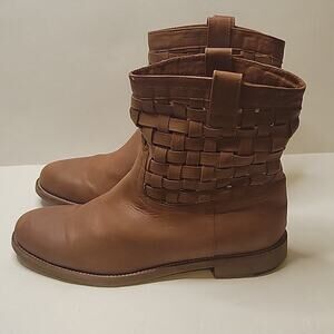 Aquatalia Taupe Woven Western Slip-on Ankle Booties Boots Size 8